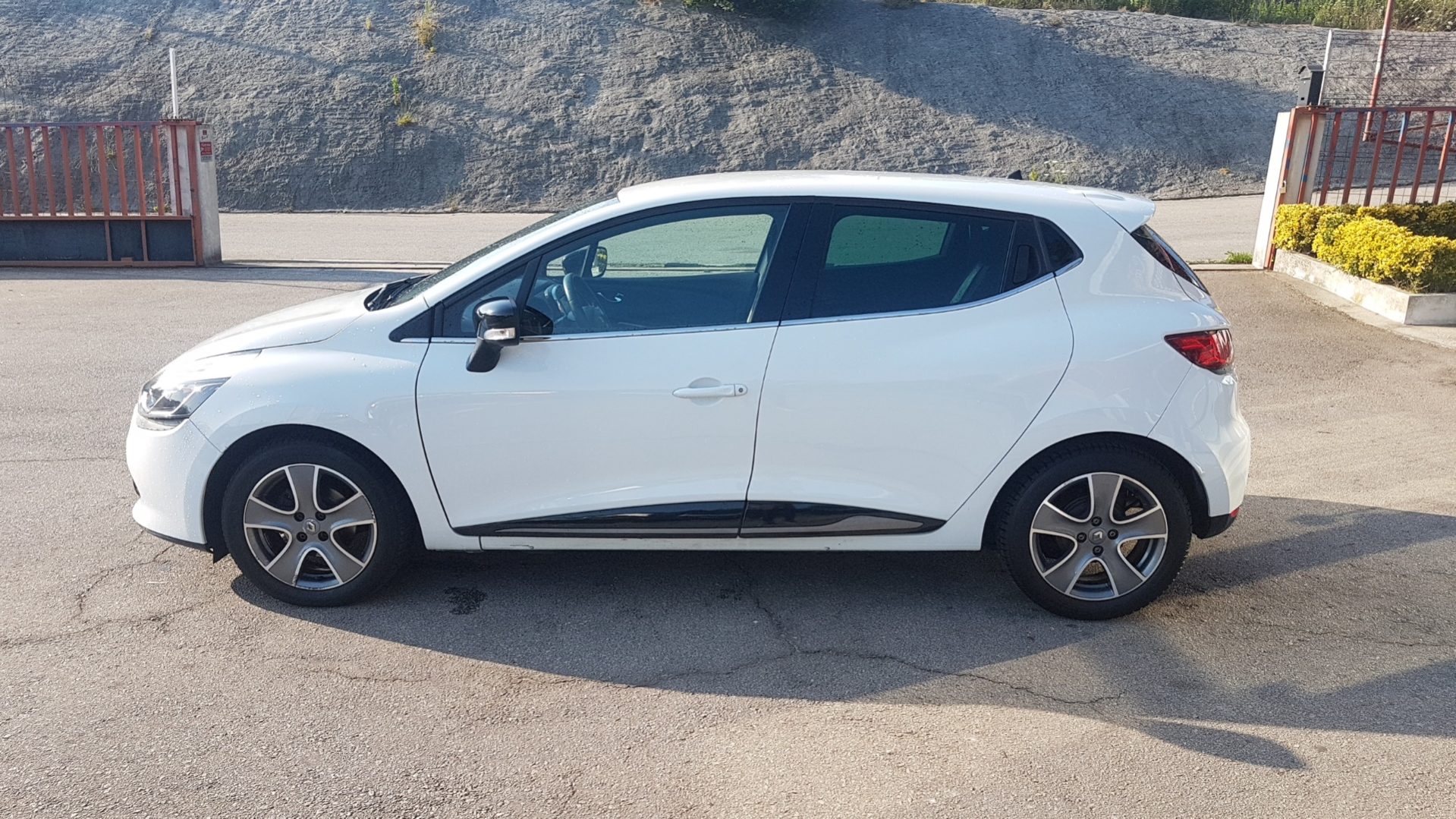 Usado Renault Clio 2015 Carros Usados